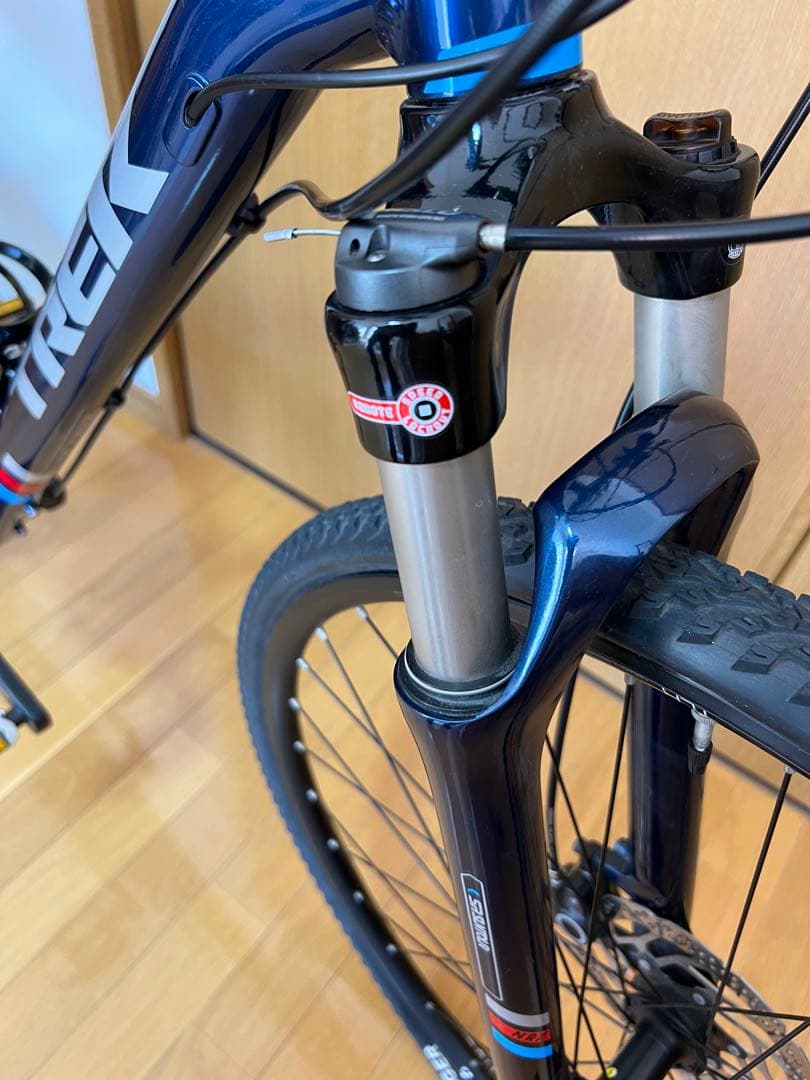 [直接お引き渡し、熊本市近郊] TREK クロスバイク 青 赤