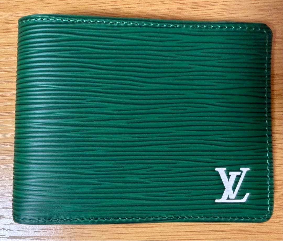 Louis Vuitton エピレザー 二つ折り財布 PF MULTIPLE