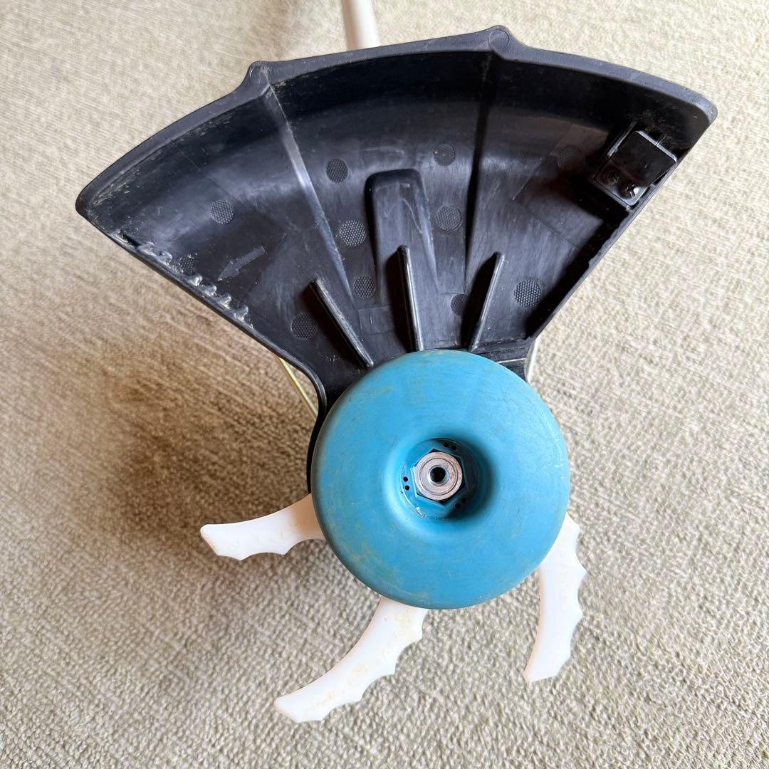 マキタ 18V 充電式草刈機 樹脂刃付 バッテリー充電器付き MUR189DWF