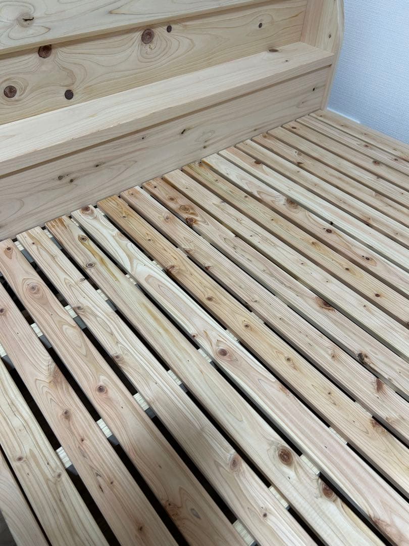 【美品】源ベッド 国産ひのき 棚コンセント付き すのこベッド シングル 4本脚