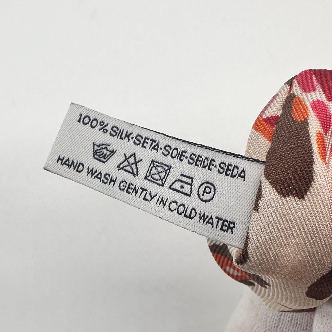 美品★Salvatore Ferragamo フェラガモ シュシュ★C64