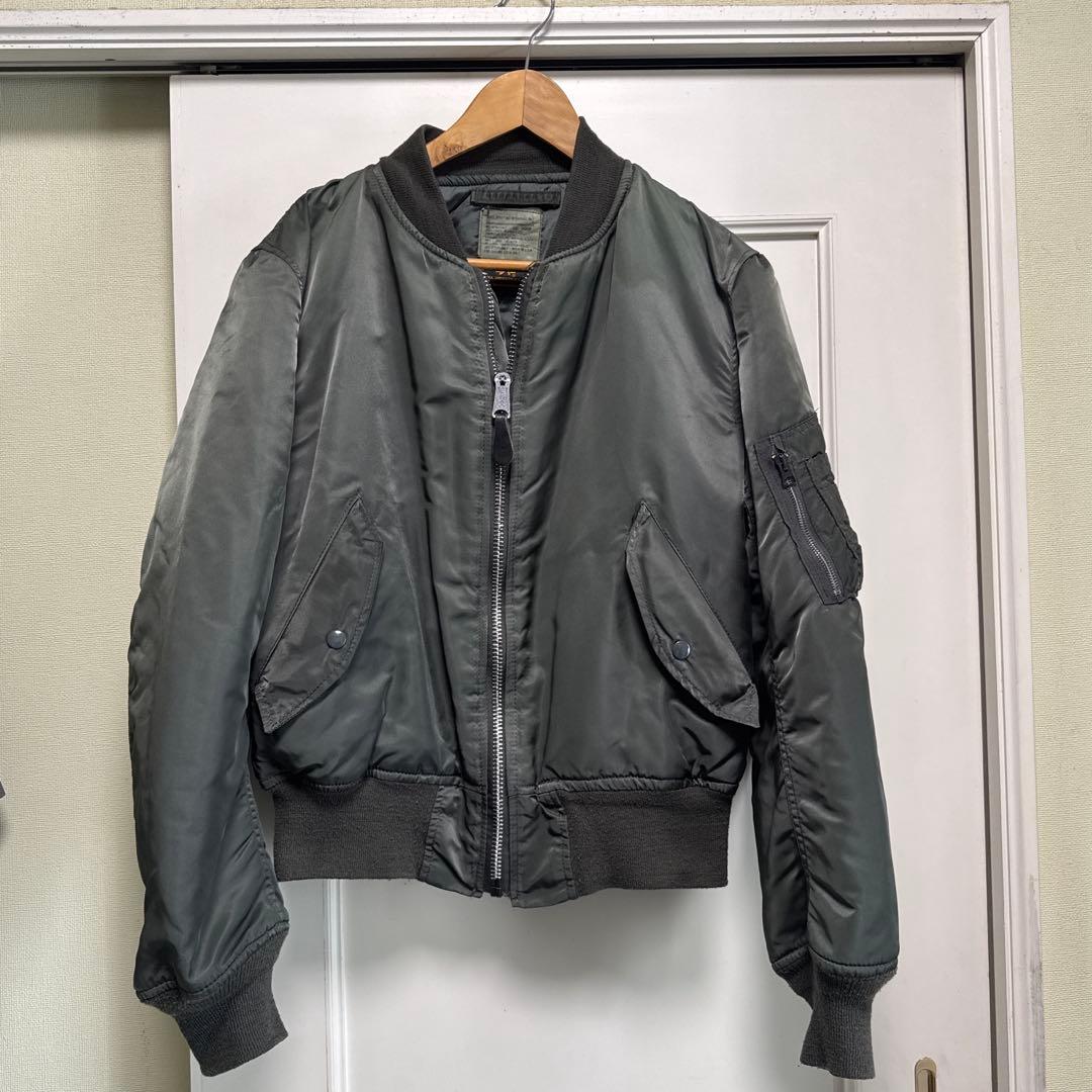 ALPHA MA-1 USA製ビンテージ 裏地同色　MIL-J-82790I