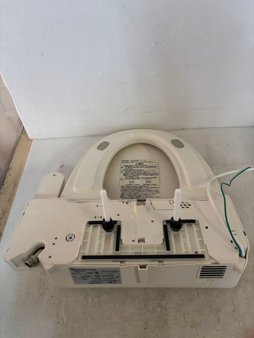 TOSHIBA 温水洗浄便座 SCS-T160 2020年製