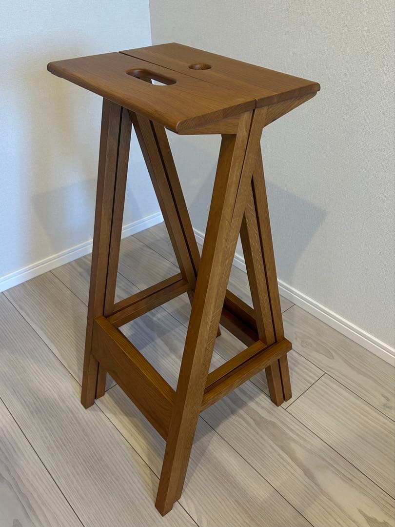 ハイスツール、2脚にも1脚にもなる優れもの