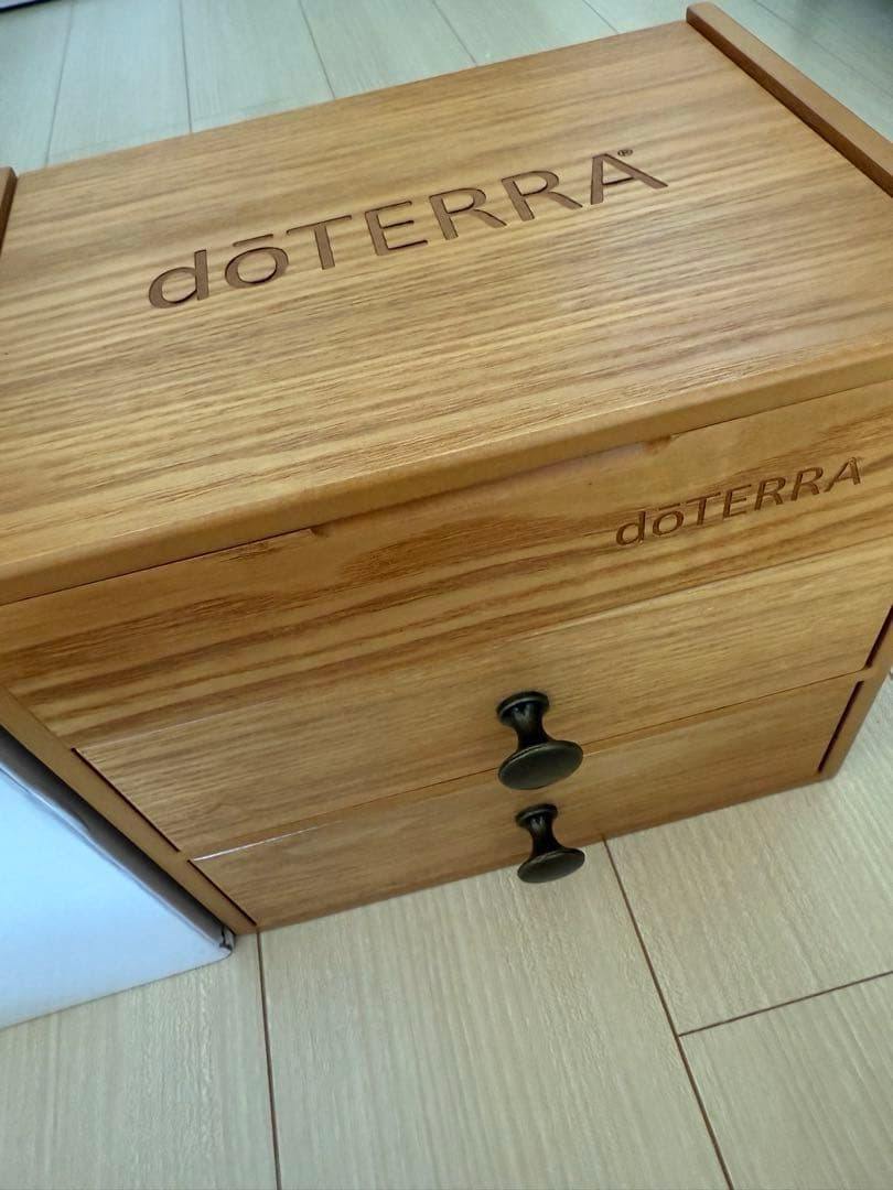 doTERRA 木製　オイルコレクションボックス　88本