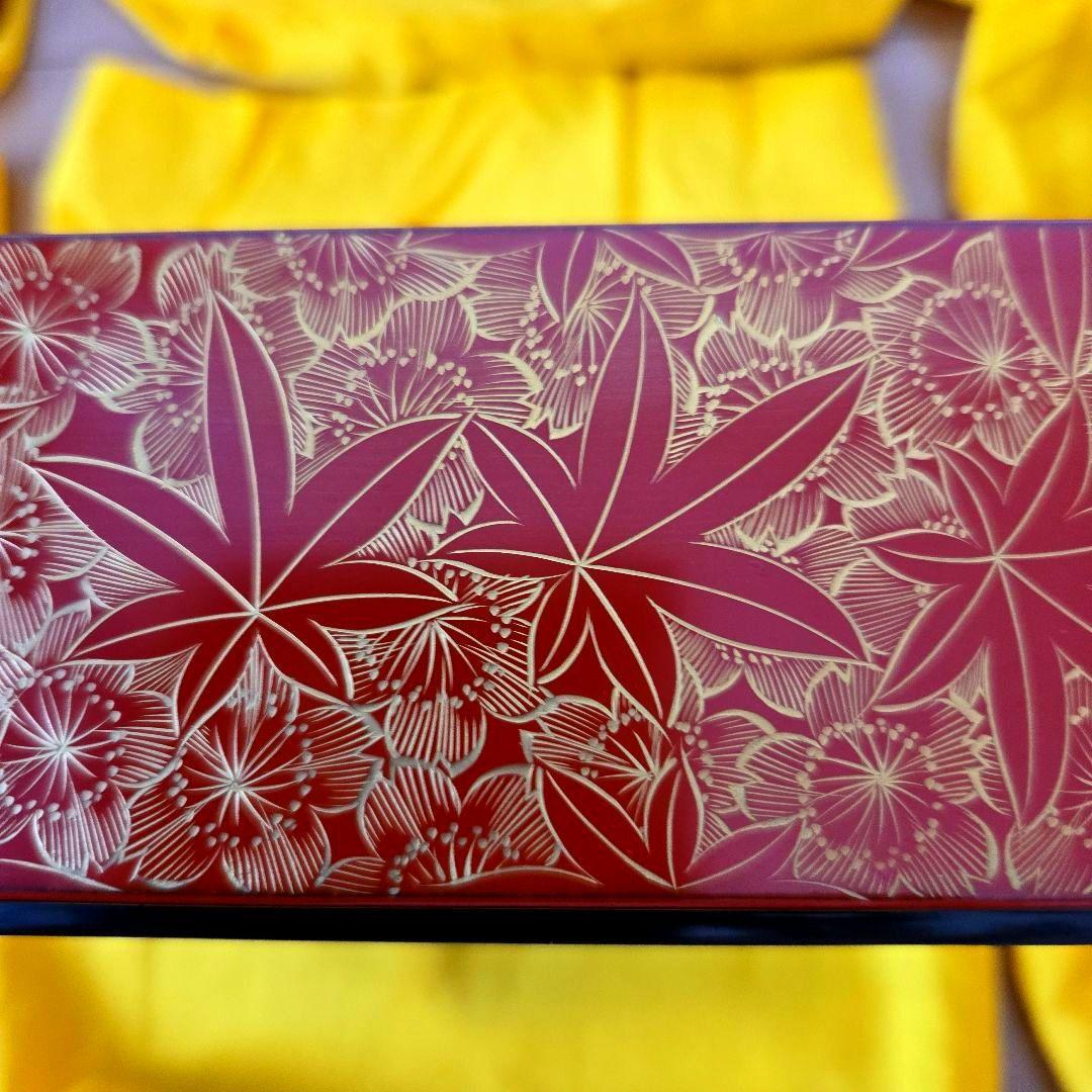 【未使用】輪島塗 四段重 雲錦彫り 詰め網代 沈金 台付き 二枚蓋