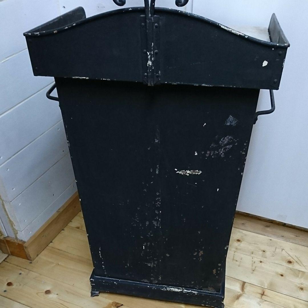 アンティークアイアンドレッサー