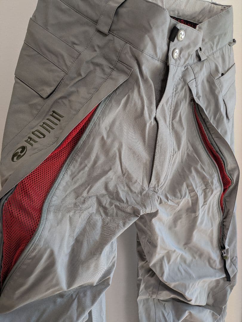 BURTON RONIN スノーボードウェア上下セット ベルトオマケ付き