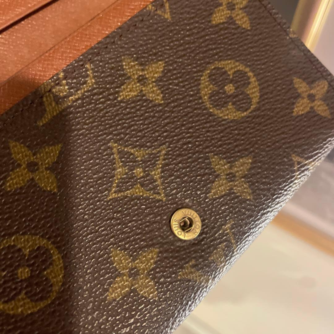 【LOUIS VUITTON】モノグラムデザイン　財布　ケース