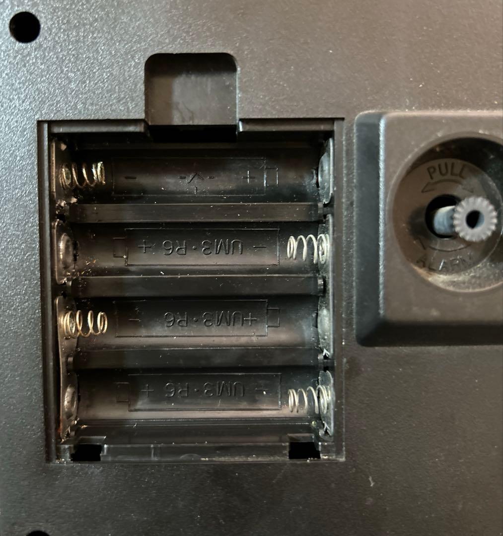 レトロテレビ型 目覚まし時計 サッカー