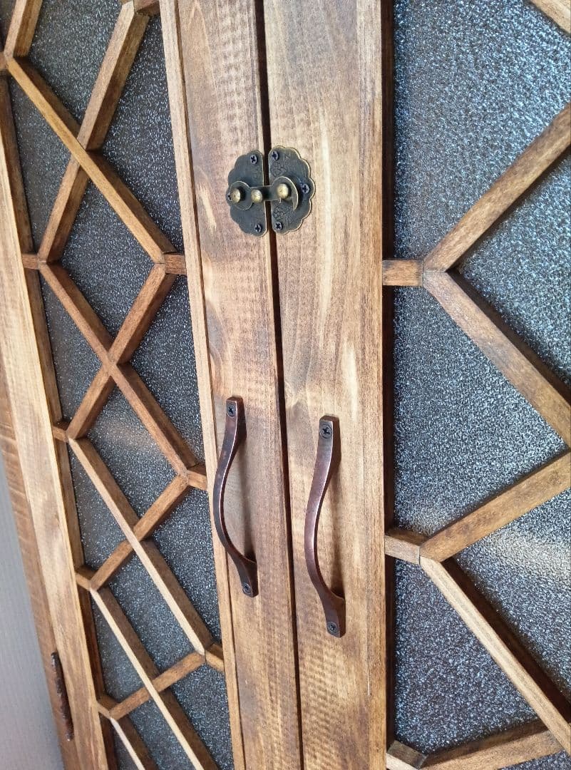 つん＊安価版＊レトロ風キャビネット（両開き）