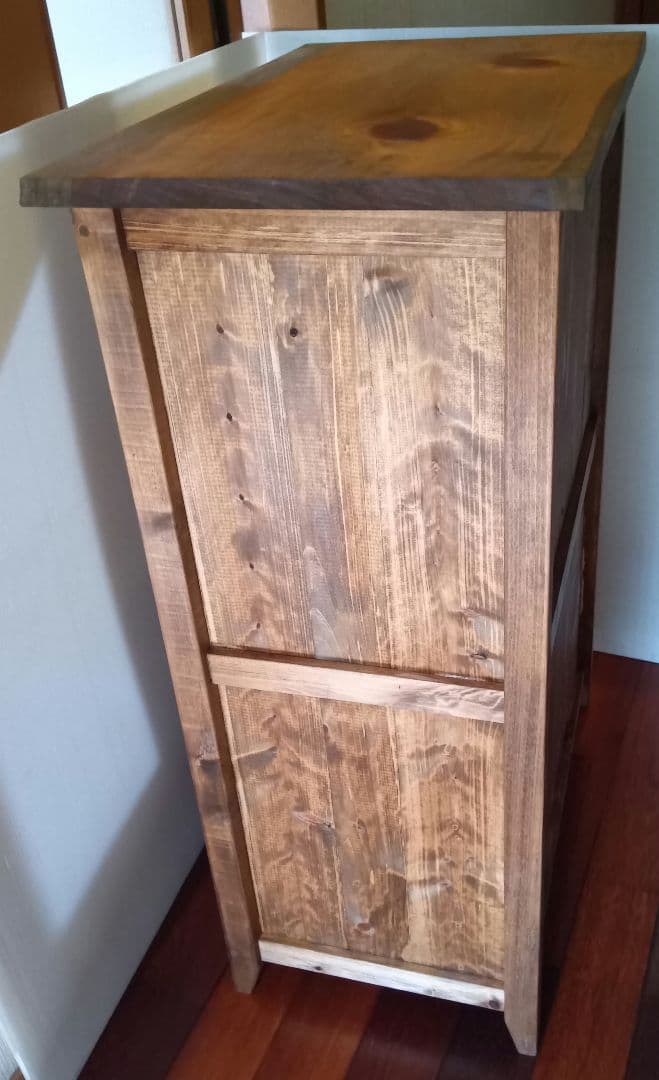 つん＊安価版＊レトロ風キャビネット（両開き）