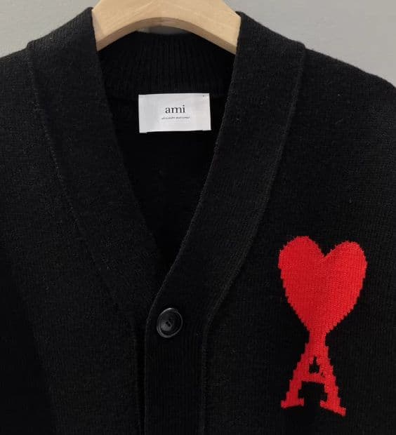 AMI PARIS ブラックニットセーター ハート 男女兼用 M