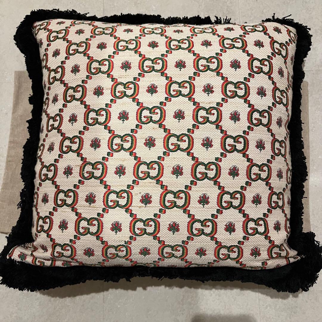 グッチ GG柄クッション