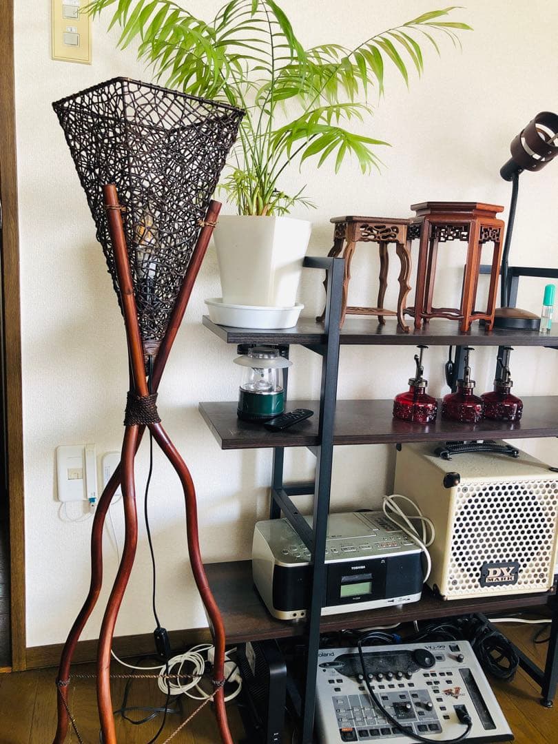 m*k様 ⭐️アジアン、レトロ、アンティーク風　スタンドライト