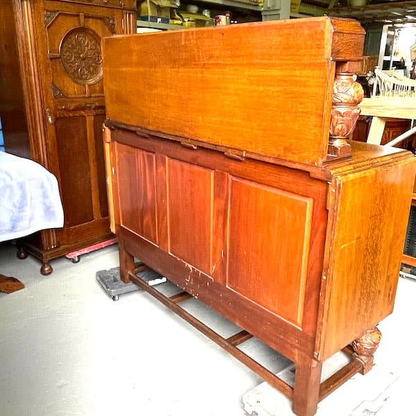 ノアイギリスアンティーク　サイドボード　バッフェ　エリザベス様式