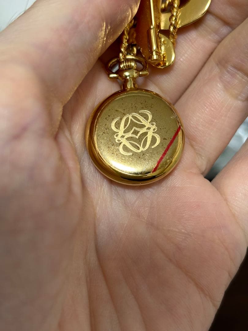稼働 LOEWE 懐中時計 quartz ピンバッジ ブローチ