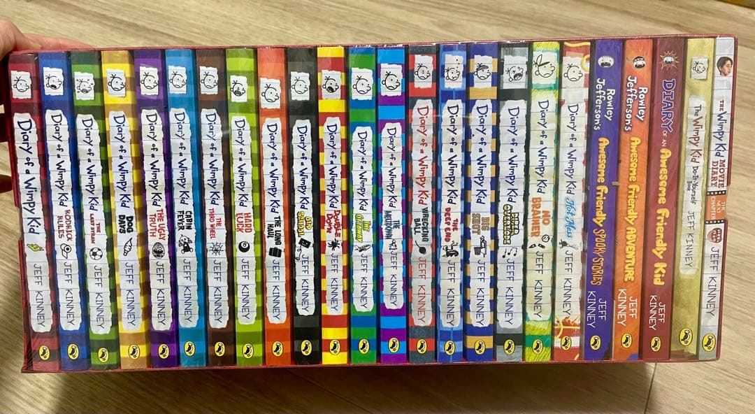 新品Diary Of A Wimpy Kid 24冊 洋書　英語絵本