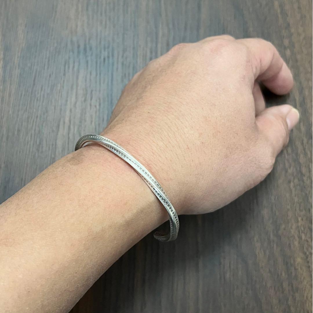 【新品・未使用】バングル カレンシルバー ハンドメイド　純銀97% カレン族