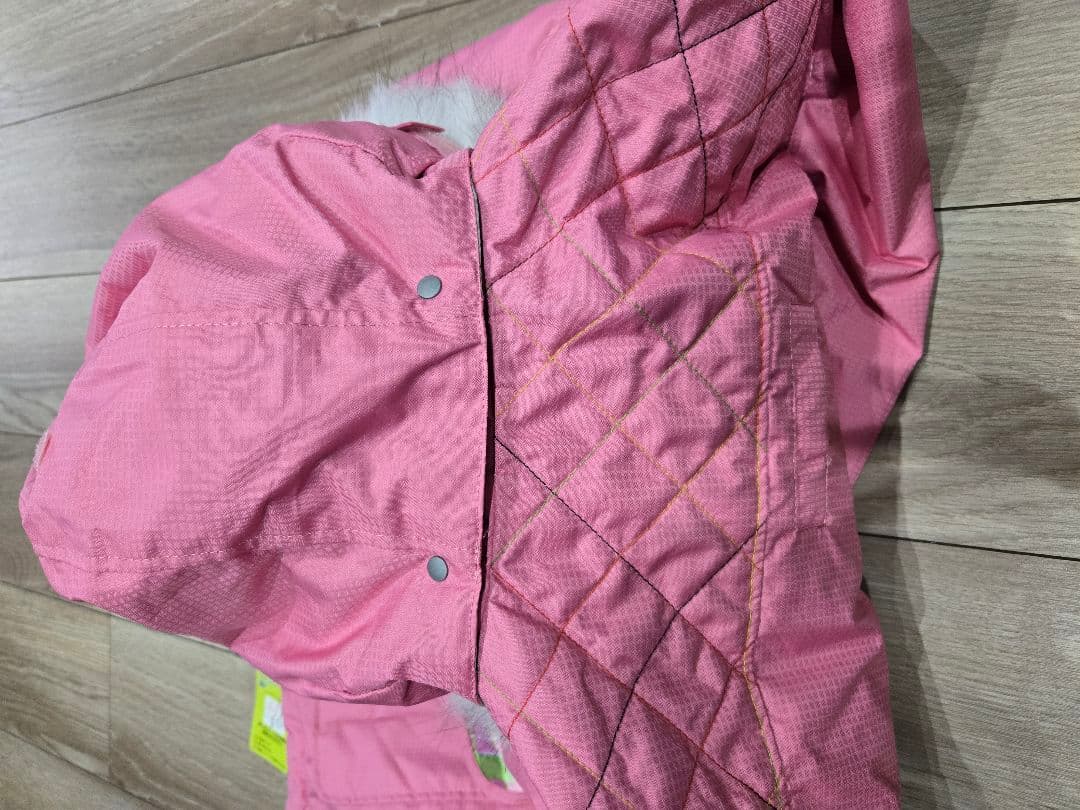 新品未使用　キスマーク140センチ　スキーウェ