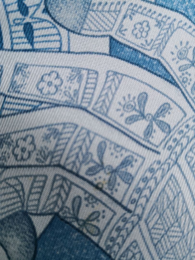 エルメス　HERMES　スカーフ　カレ90　ヘンナの歌