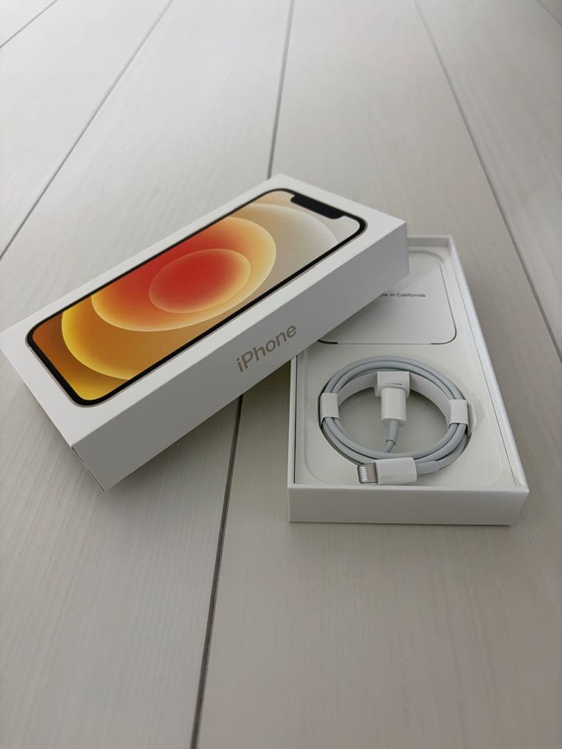 iPhone12 128GB ホワイト SIMフリー 本体 初期化済み