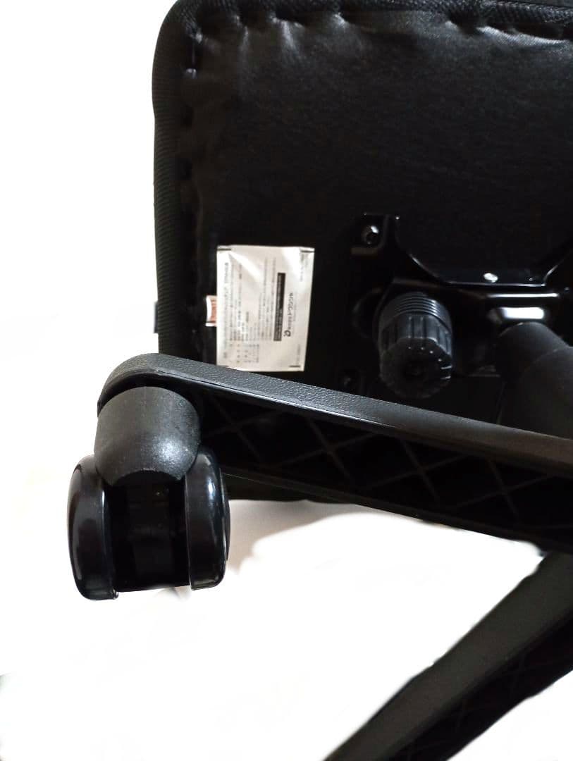 ヘッドレスト付ハイバックメッシュチェア　ドウシシャ　ブラック　新品未使用