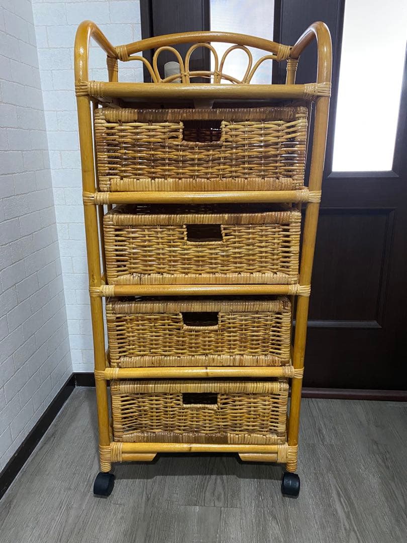 ラタン4段チェスト キャスター付き アンティーク収納 インテリア 脱衣籠 レトロ