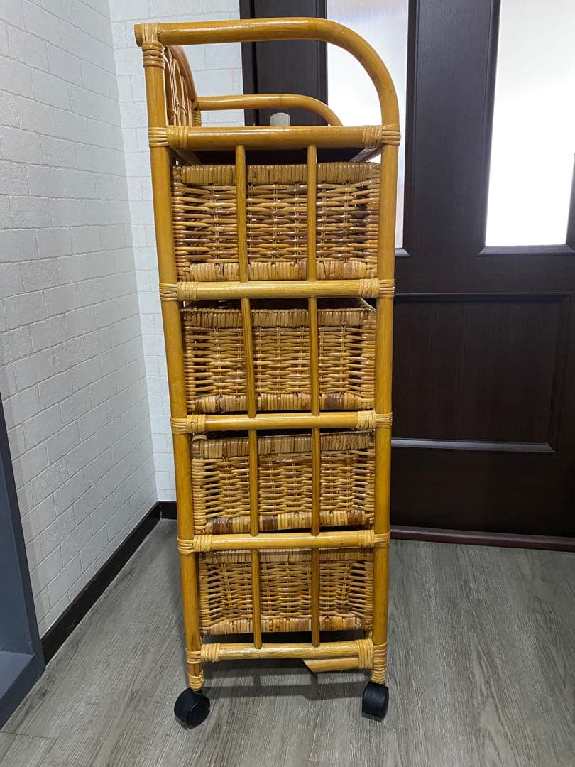 ラタン4段チェスト キャスター付き アンティーク収納 インテリア 脱衣籠 レトロ