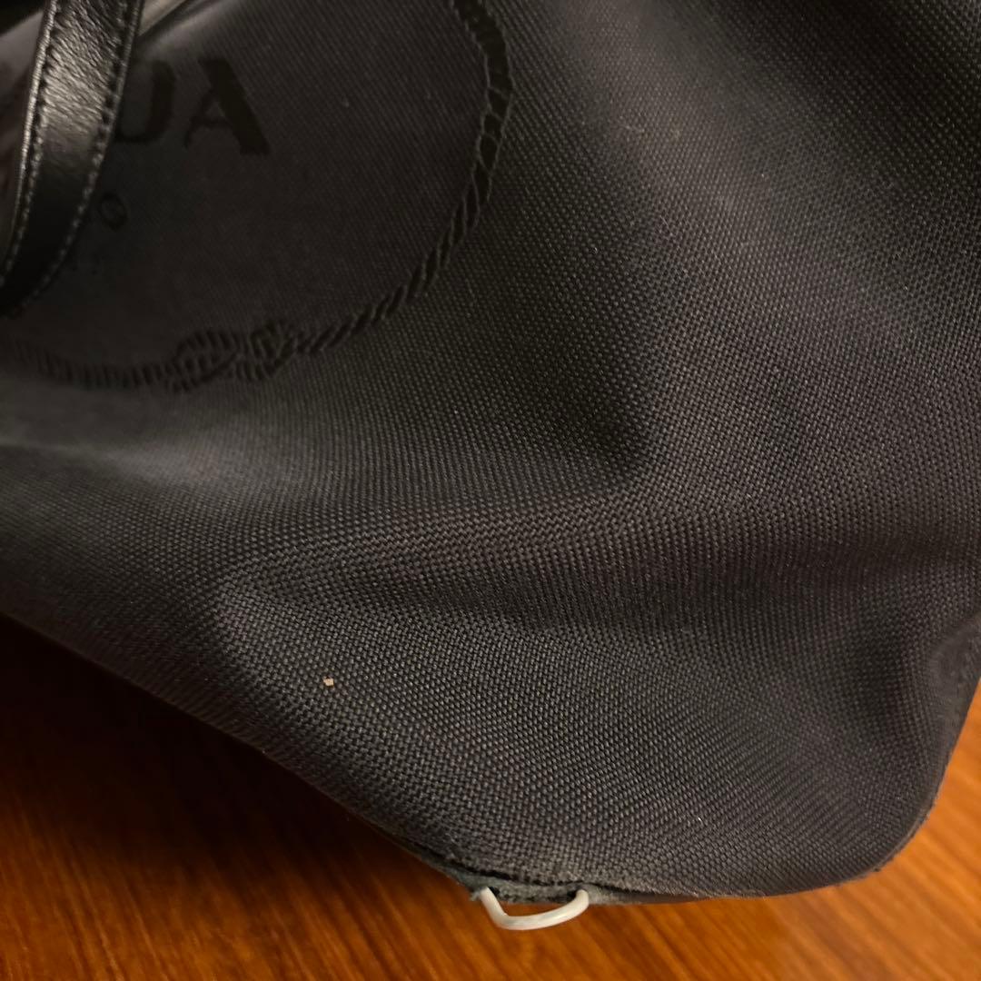 プラダ　キャンバストートバック