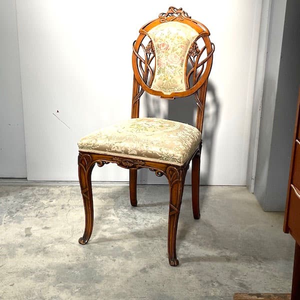 フランスアンティーク　ダイニングチェア　飾り椅子　ドレッサーチェア