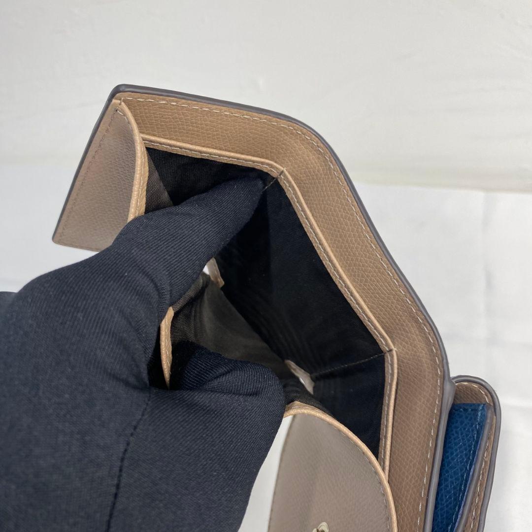 ✨️新品✨️未使用品✨ FURLA フルラ バビロンロゴプレート 三つ折り財布