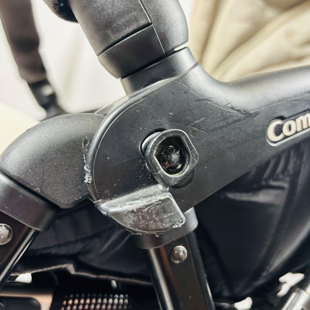 Combi スゴカルα 4キャス compact エッグショック HU