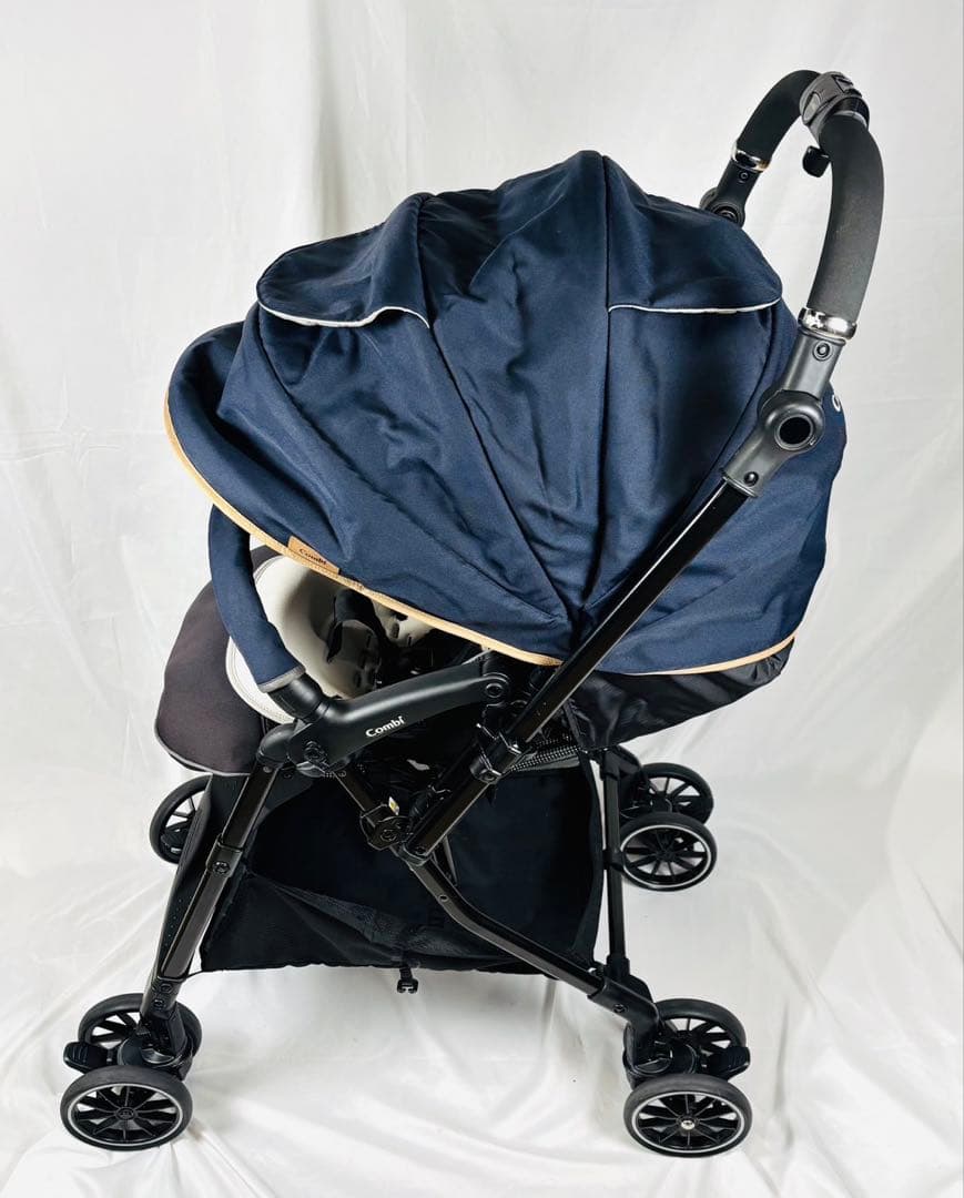 Combi スゴカルα 4キャス compact エッグショック HU