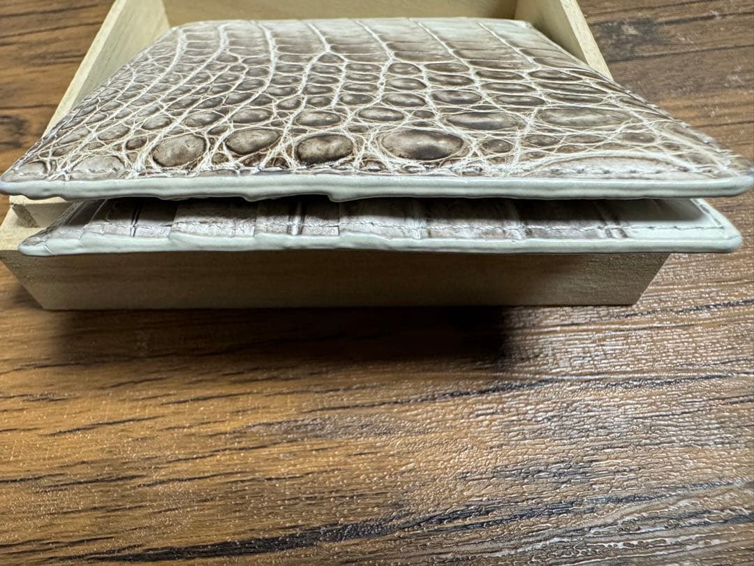 1/2終了　三京商会　ヒマラヤクロコダイル　２つ折り財布　男女兼用　クロコ