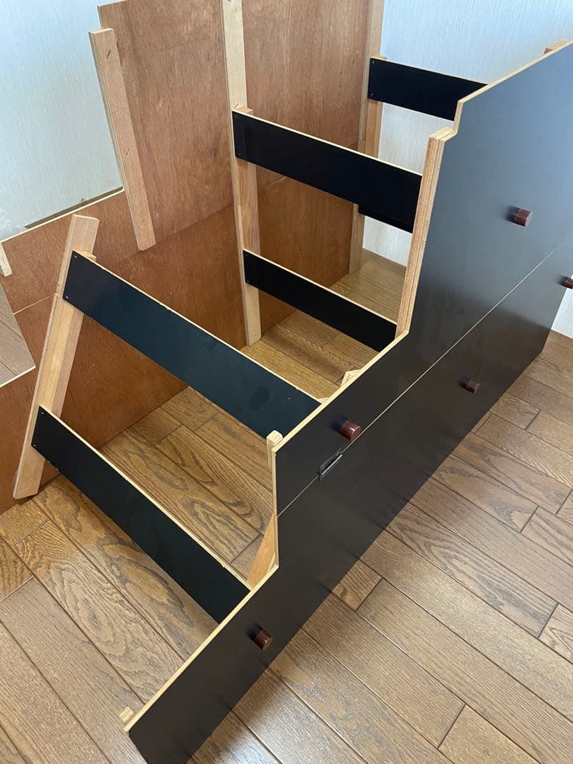 和風 3段 飾り棚 畳敷き 黒色 漆塗り風 骨董品 民芸家具　五月人形