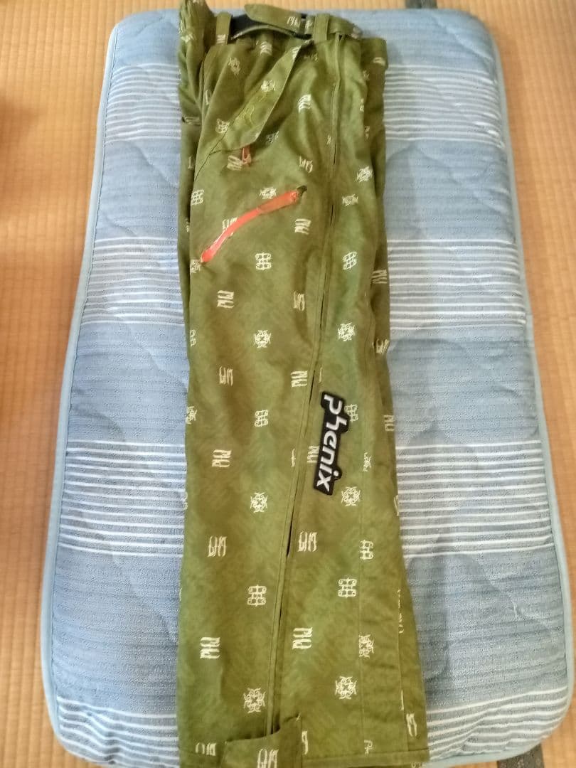 phenix オレンジスキーウェア