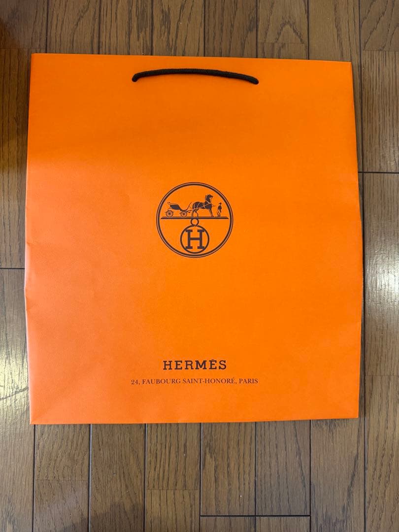 HERMES エルメス　2026 インザループ 18 純正ボックス