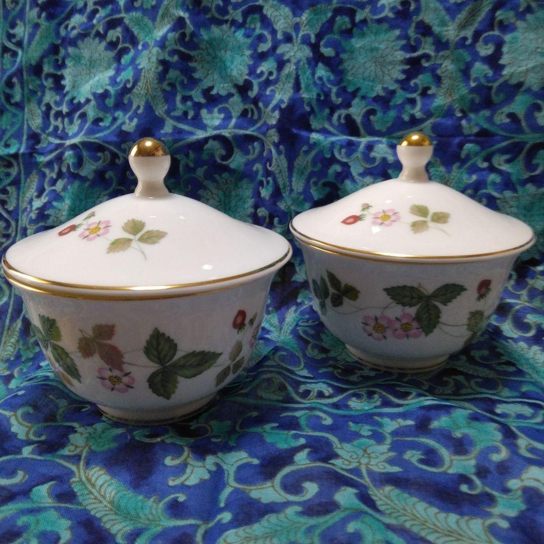 ウェッジウッド　ワイルドストロベリー　蓋付き湯飲み　2個セット