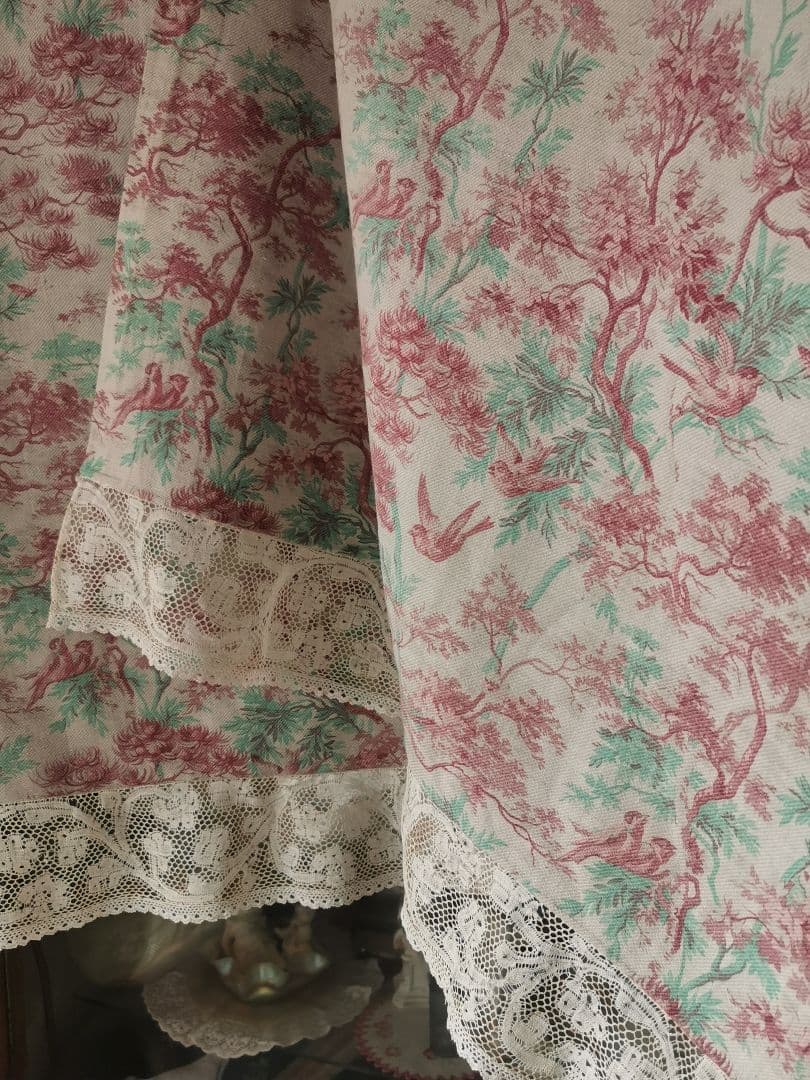 アンティーク 1880年代トワルドジュイ鳥達の森 ミラネーゼレース装飾カーテンβ