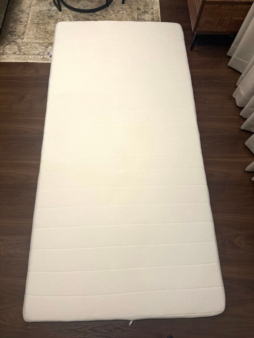 【美品】エアウィーブマットレスパッド　シングル