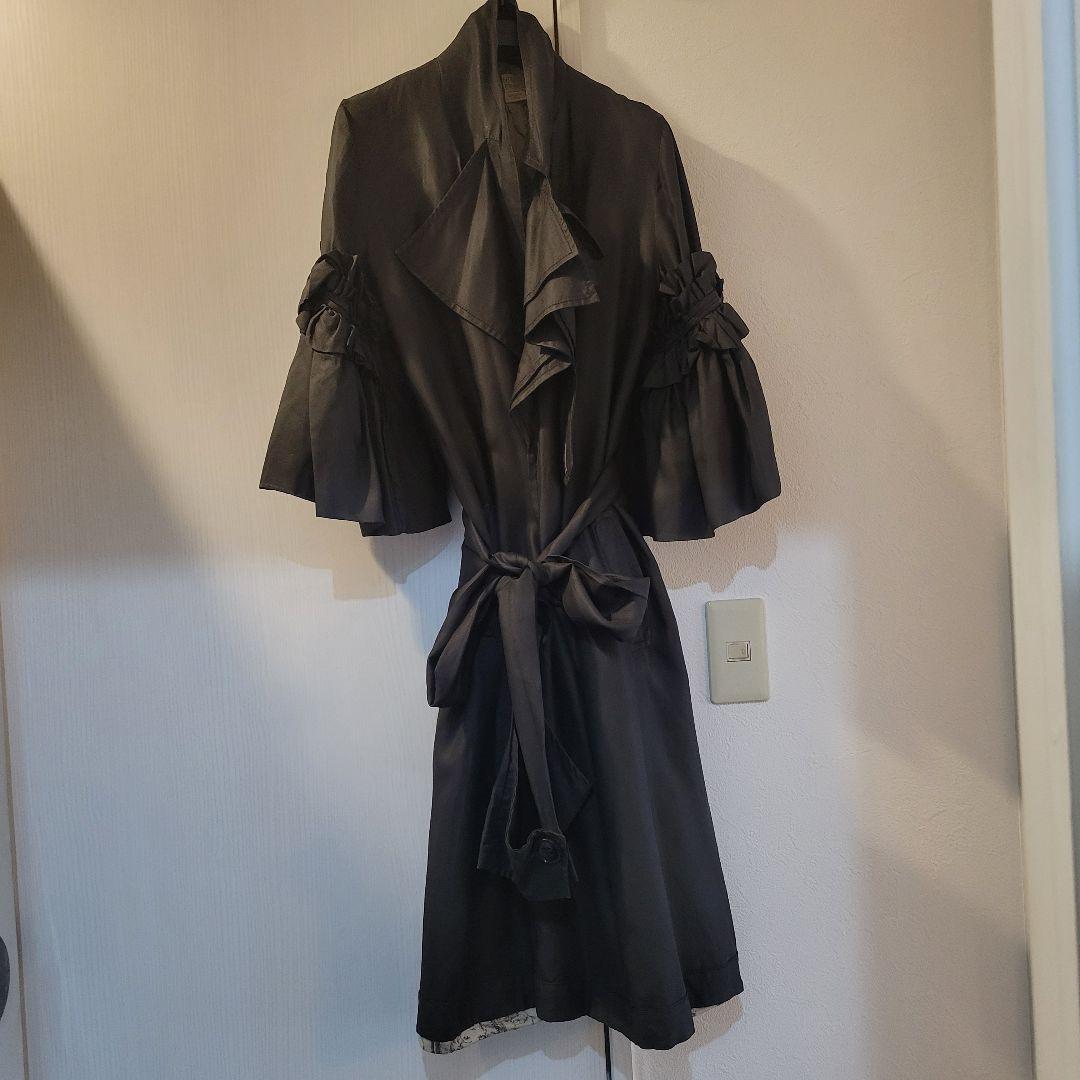 アントニオベラルディの黒クチュールトレンチコート