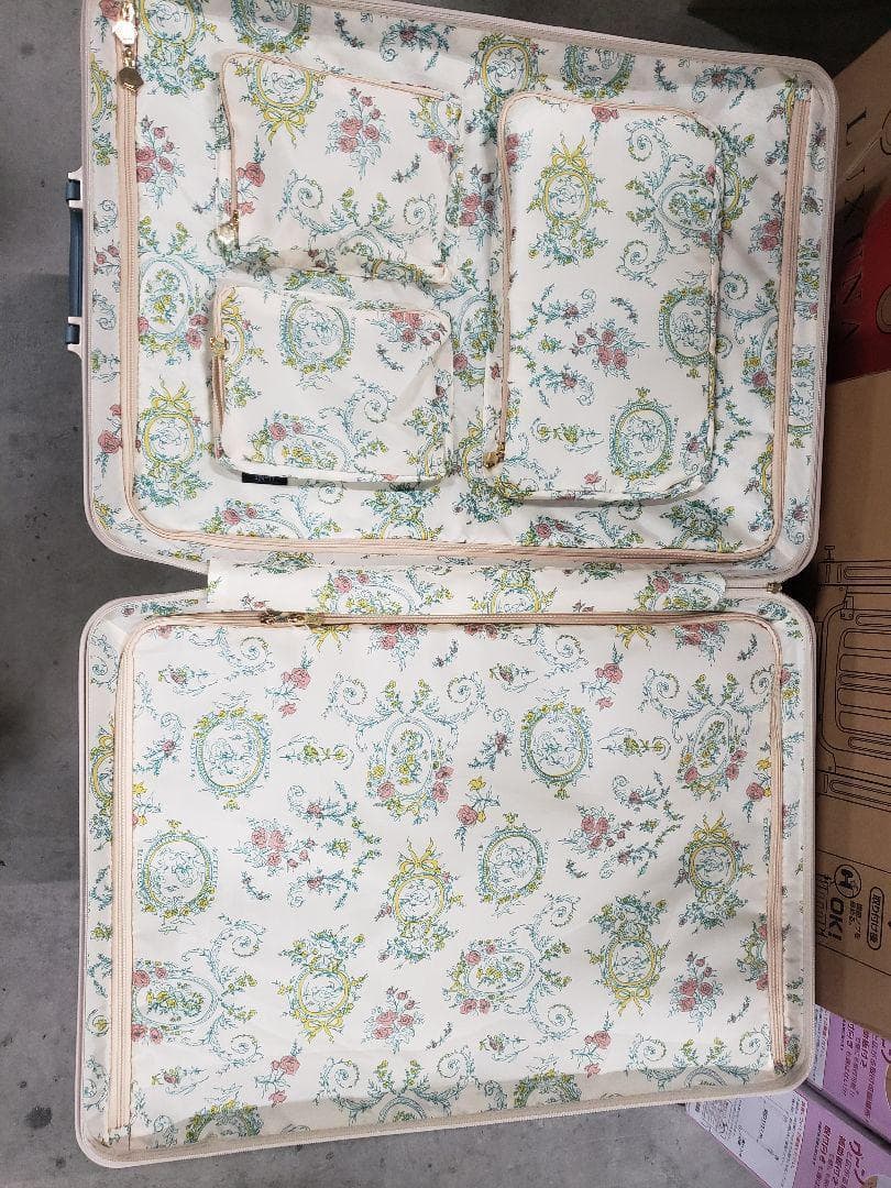 ハント] スーツケース ノートル No.06883 75L 5~7泊 4.4㎏