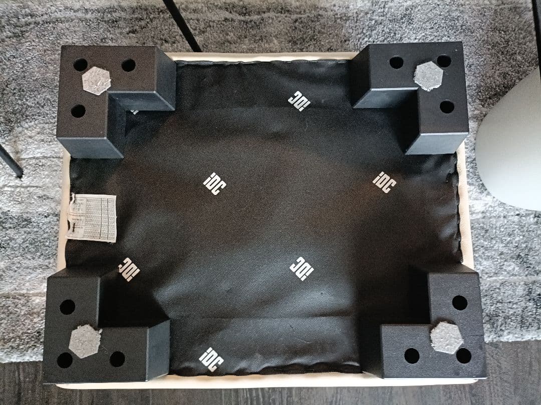 ①　IDC　大塚家具　本革　レザー　オットマン　ホワイト