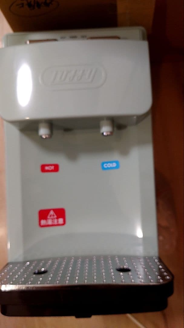 Toffy ウォーターサーバー 卓上型温冷両用タイプ ペットボトル