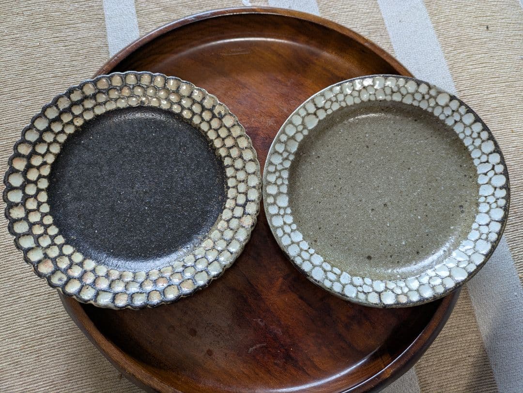 薮本寛之さん　ドット三重お皿　16cm 陶器皿 2枚セット 黒とグレー