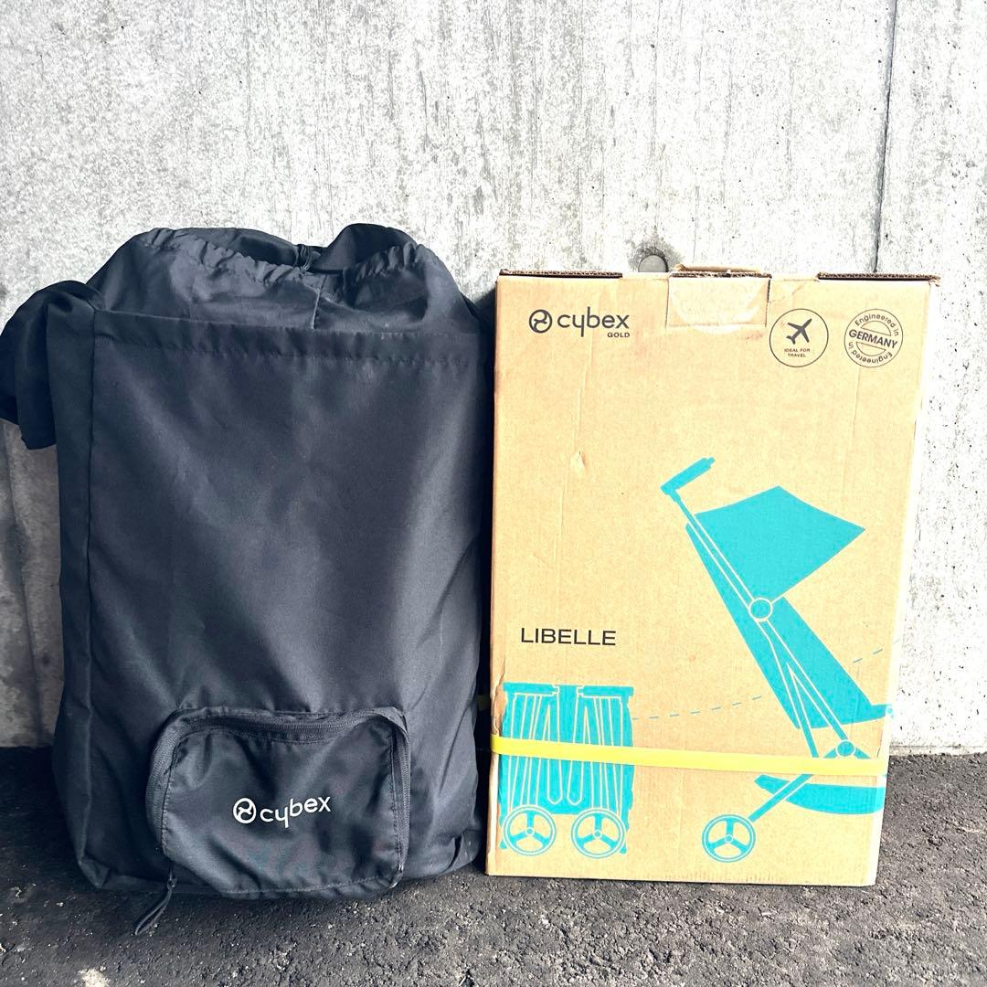 機内必須バッグ、箱付きベビーカー(Cybex Libelle)