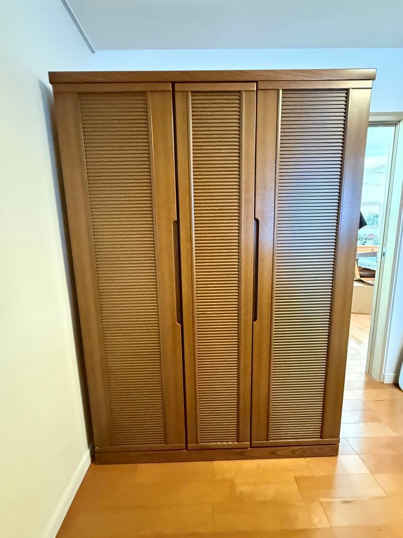 洋服タンス　収納