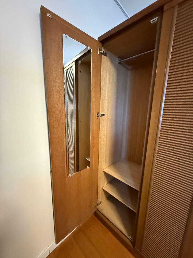 洋服タンス　収納