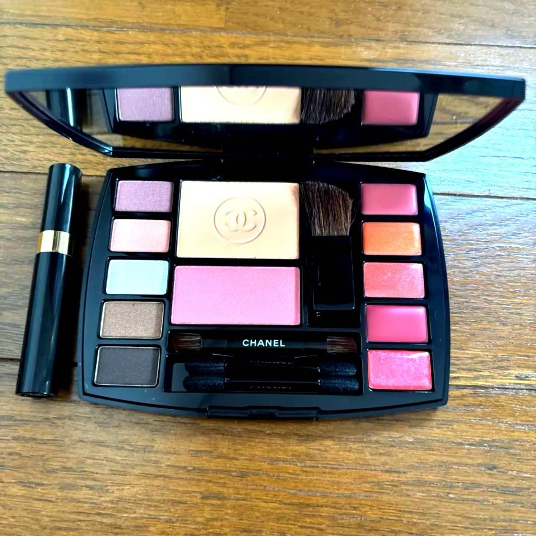 CHANEL トラベルメイクアップパレット
